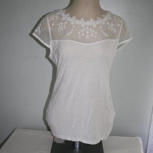 NWT H&M white top, sz M with lace detail